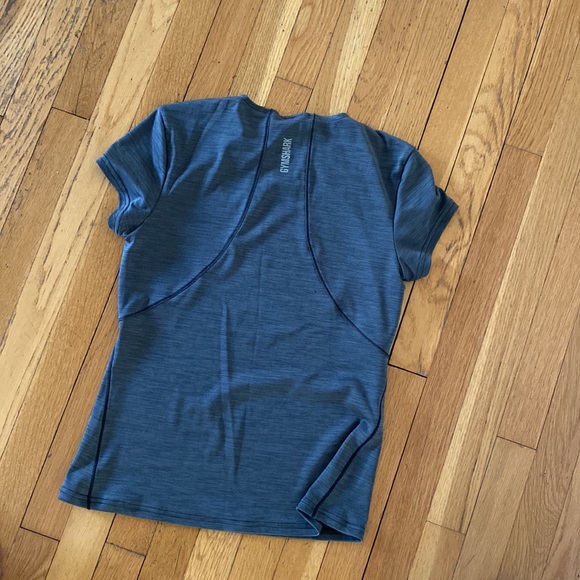 Gymshark workout shirt - Picture 5 of 5